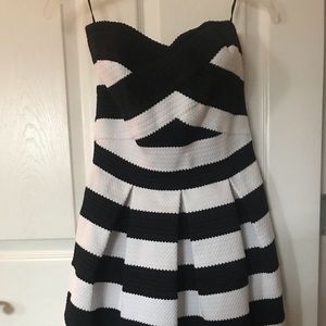 Women’s Express dress